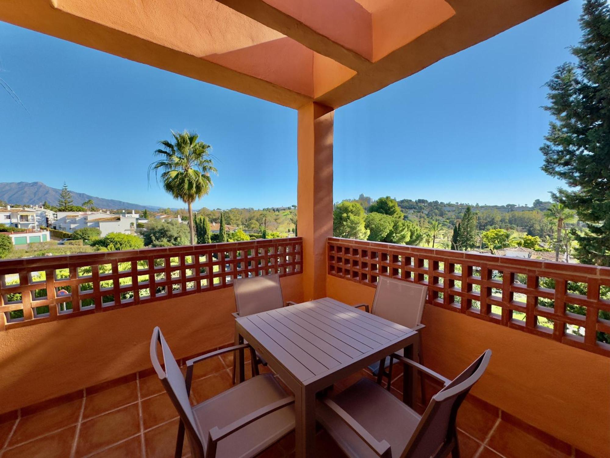 Royal Marbella Golf Resort Estepona Exterior photo