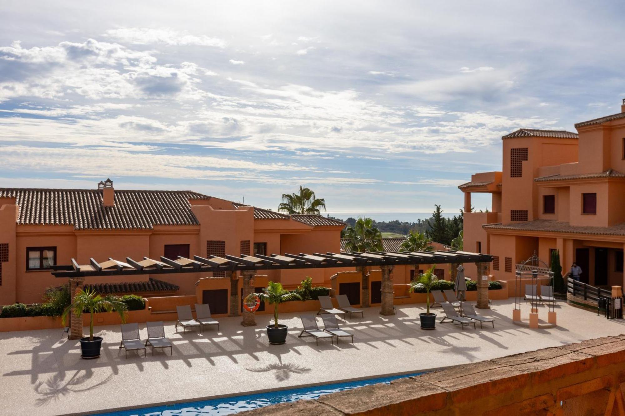 Royal Marbella Golf Resort Estepona Exterior photo