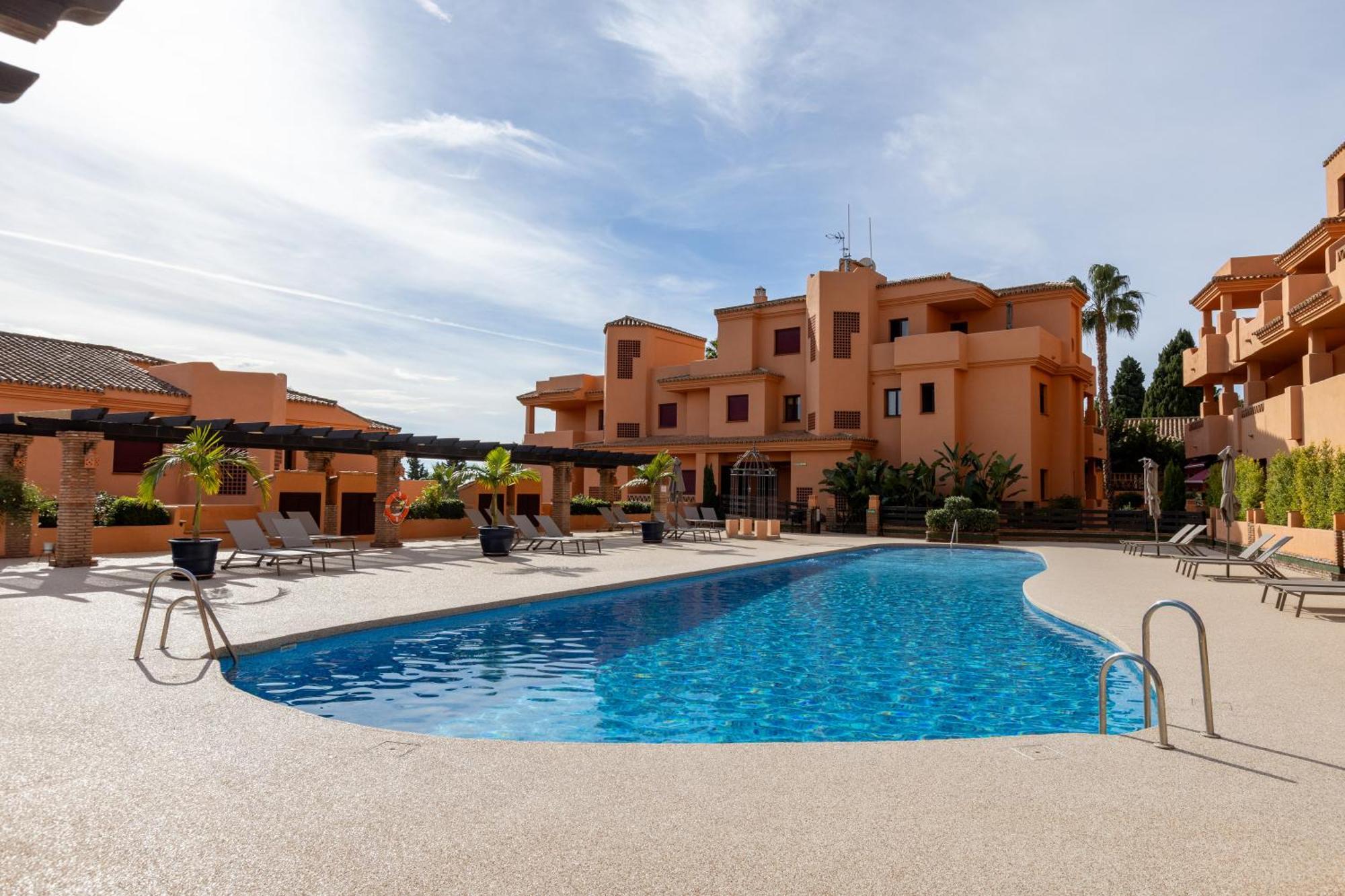 Royal Marbella Golf Resort Estepona Exterior photo