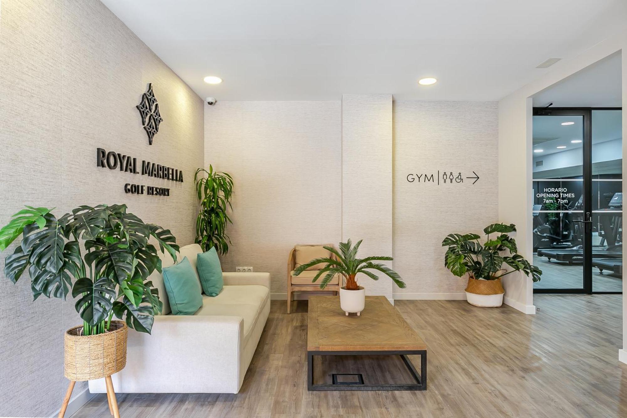 Royal Marbella Golf Resort Estepona Exterior photo